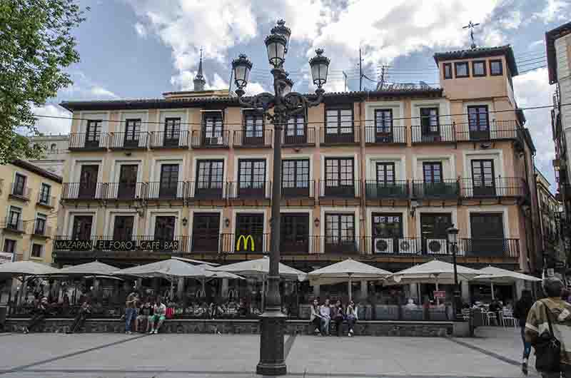 Toledo 038 - plaza Zocodover.jpg